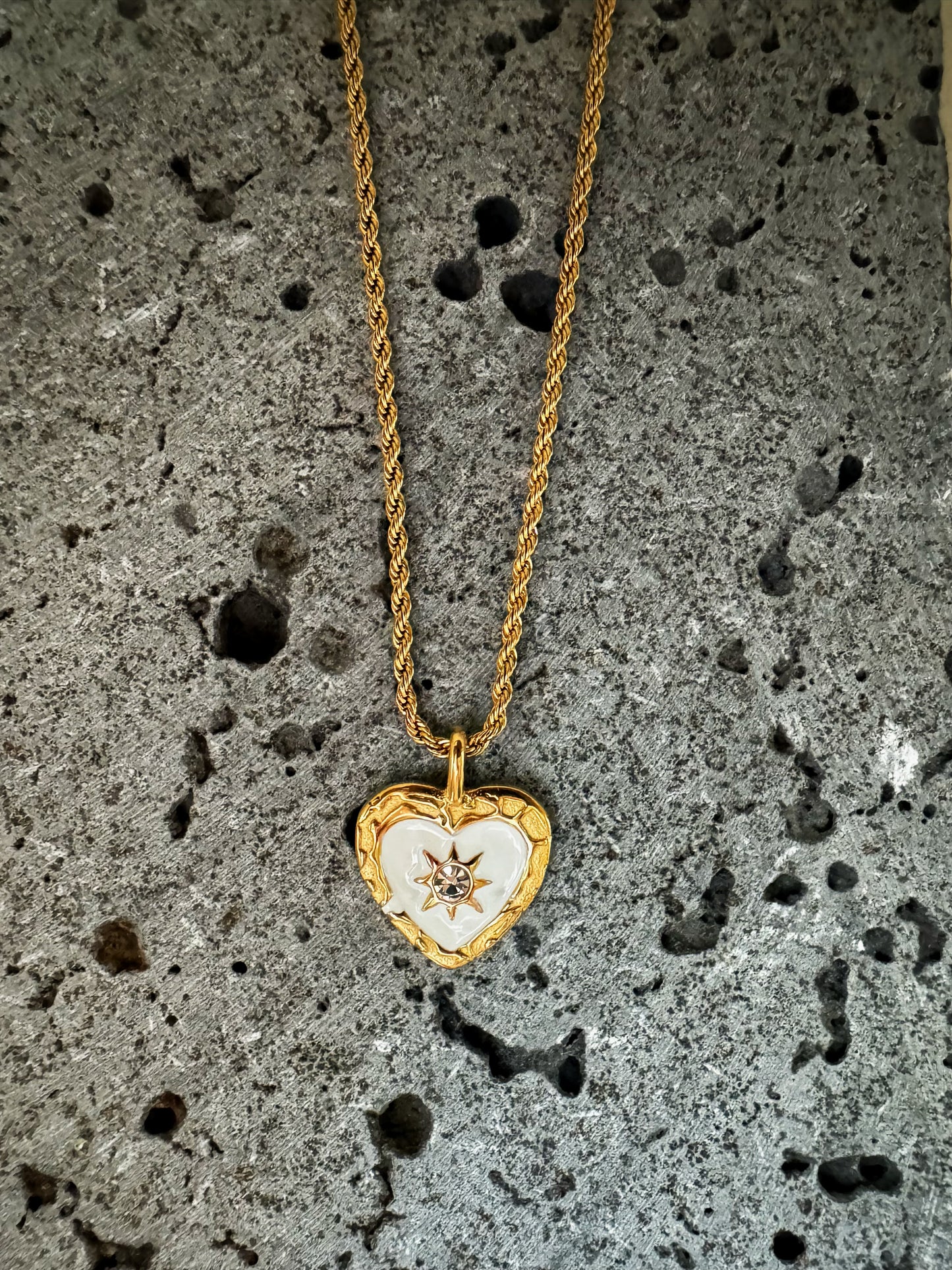 18K Real Gold Plated Vintage Heart Twist Chain Necklace