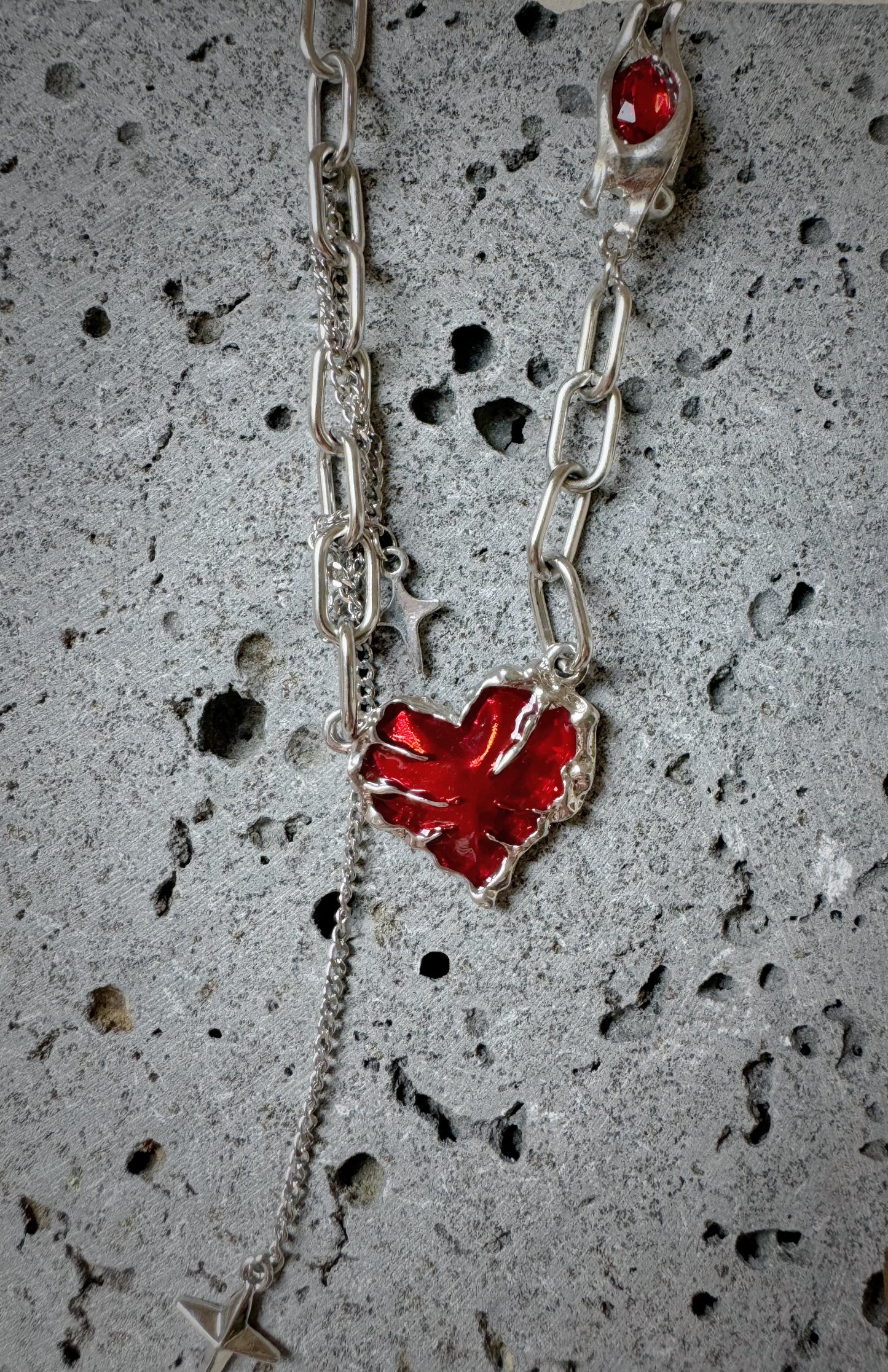 Enchanted Heart Of Thorns Necklace